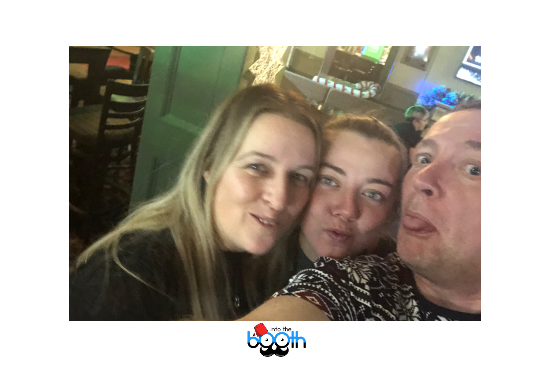Nags Head Christmas Quiz 2019 | View more photos from the event at gallery.intothebooth.co.uk/u/IntoTheBooth/Nags-Head-Christmas-Quiz-2019